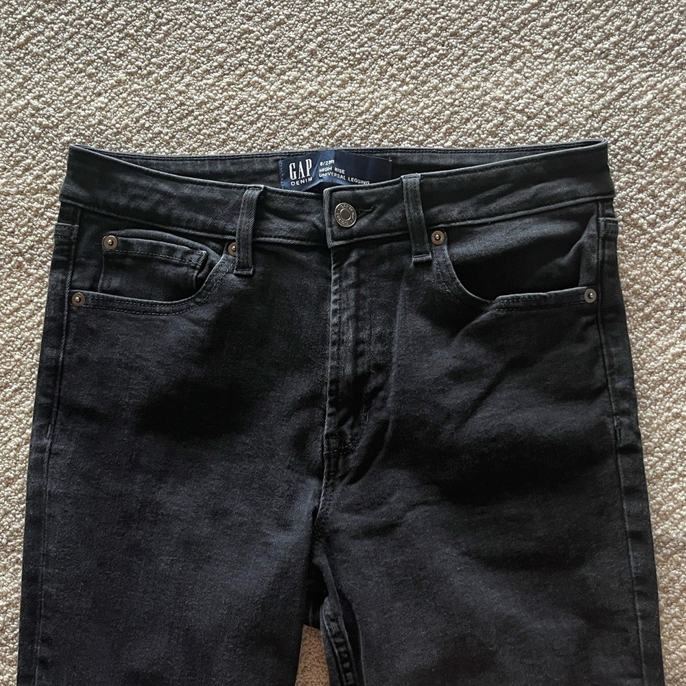 GAP Women's Black Skinny Jeans - Picture 2 of 6